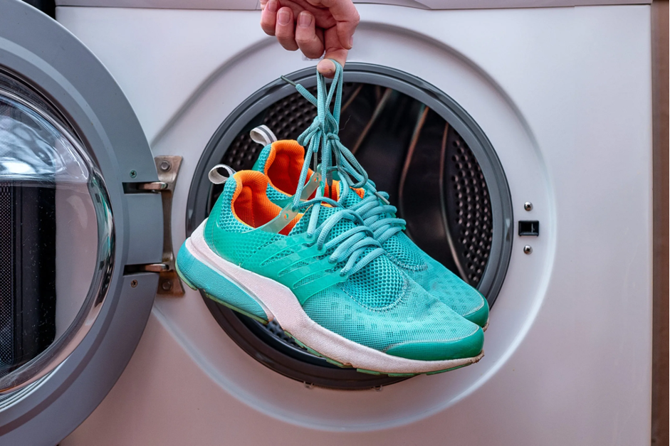 Замшевые кроссовки в стиральной машине